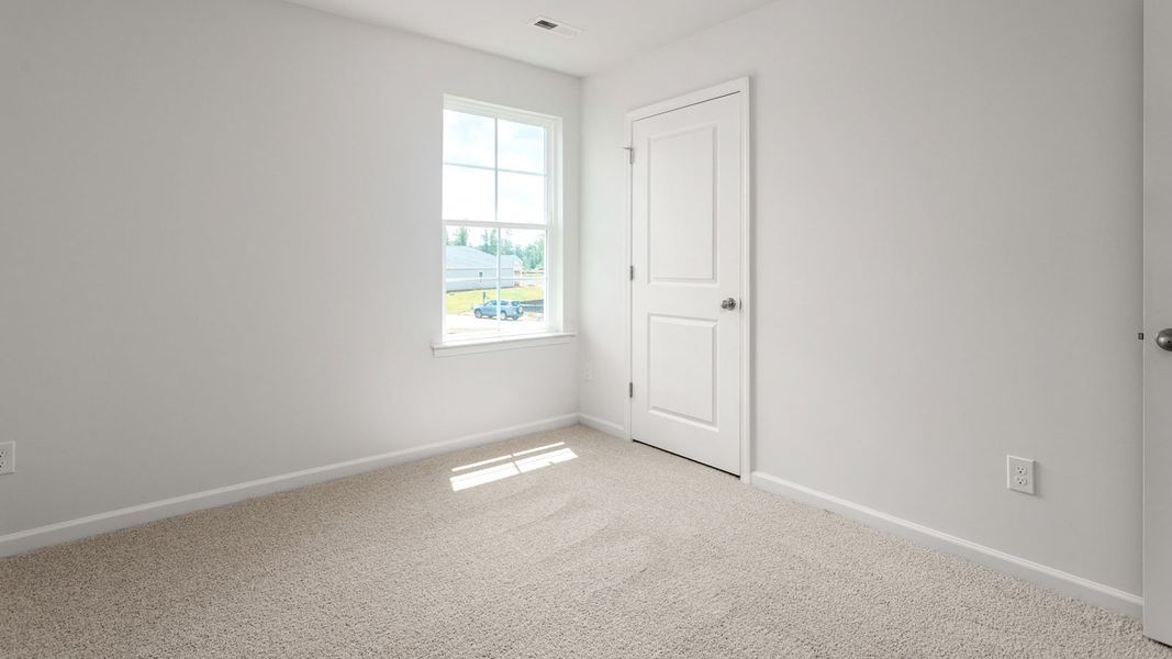 Spacious, unfurnished interior of a new home in Aspen Place, Thomasville (Image 27).