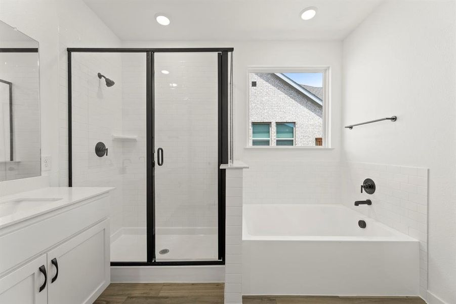 17. 1328 Parkdale - Bath (3)