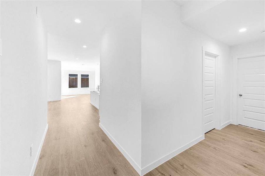 Spacious, unfurnished interior of a new home in Tamarron, Fulshear (Image 15). Spacious, unfurnished interior of a new home in Tamarron, Fulshear (Image 15).