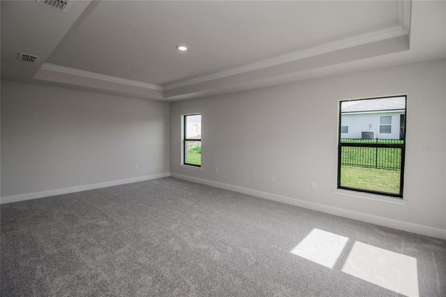 Representative unfurnished interior of a home built from the 1970 by Adams Homes in Winding Oaks, Weeki Wachee (Image 19).