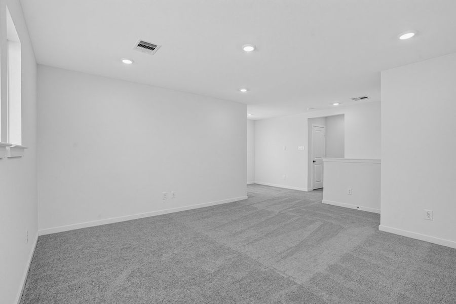 Spacious, unfurnished interior of a new home in Hockley Meadows, Hockley (Image 15).