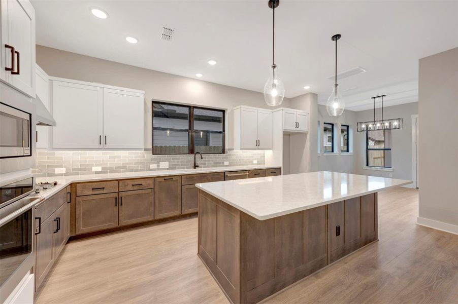 Furnished interior view inside a new home in ARTAVIA 50' Homesites, Conroe (Image 17).