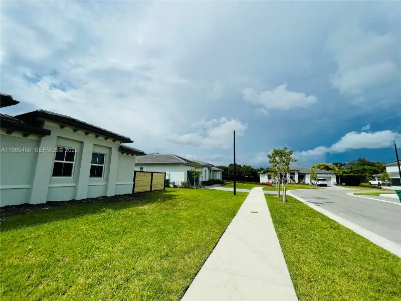 Exterior details and patio area of a home in , Homestead (Image 17).