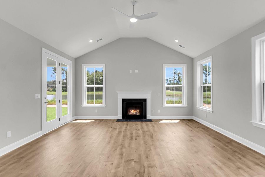 Spacious, unfurnished interior of a new home in Tidewater at Lakes of Cane Bay, Summerville (Image 21). Spacious, unfurnished interior of a new home in Tidewater at Lakes of Cane Bay, Summerville (Image 21).