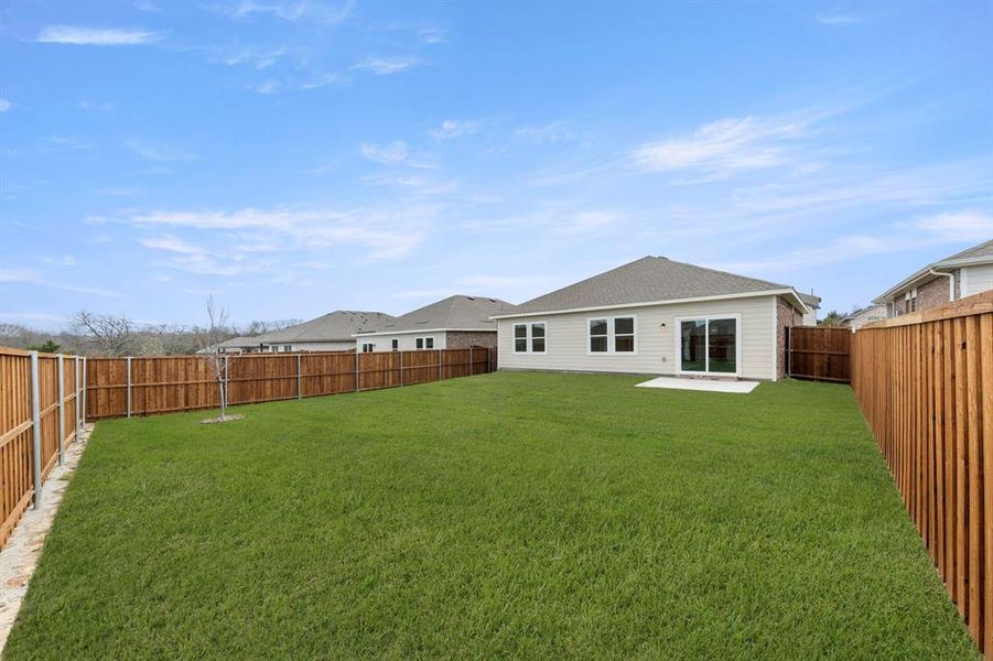 27. 1301 Elliot - Back (2)