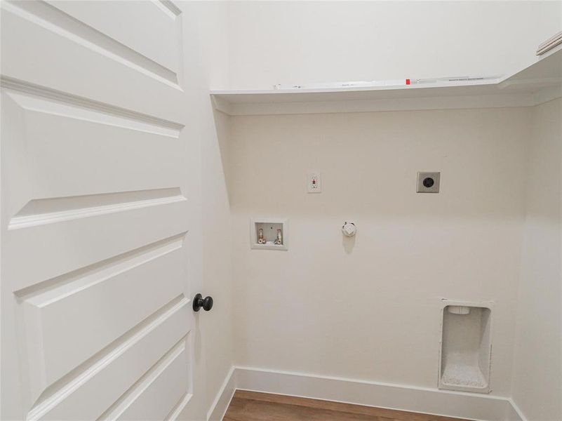 Spacious, unfurnished interior of a new home in , Dallas (Image 14).