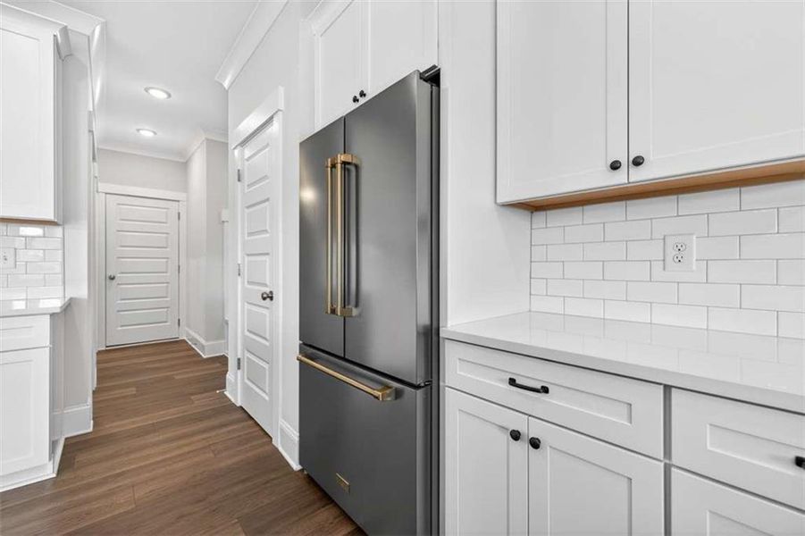 Furnished interior view inside a new home in , Comer (Image 9).