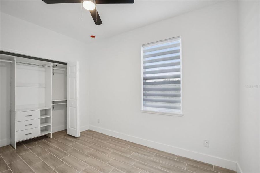 Spacious, unfurnished interior of a new home in , Rotonda West (Image 30).