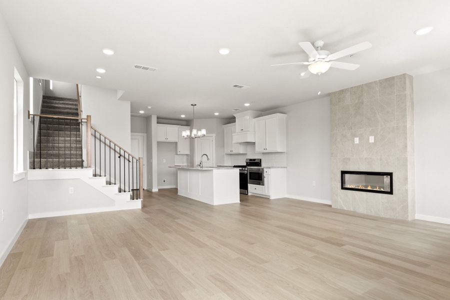 Spacious, unfurnished interior of a new home in Ten Mile Creek, Celina (Image 22).