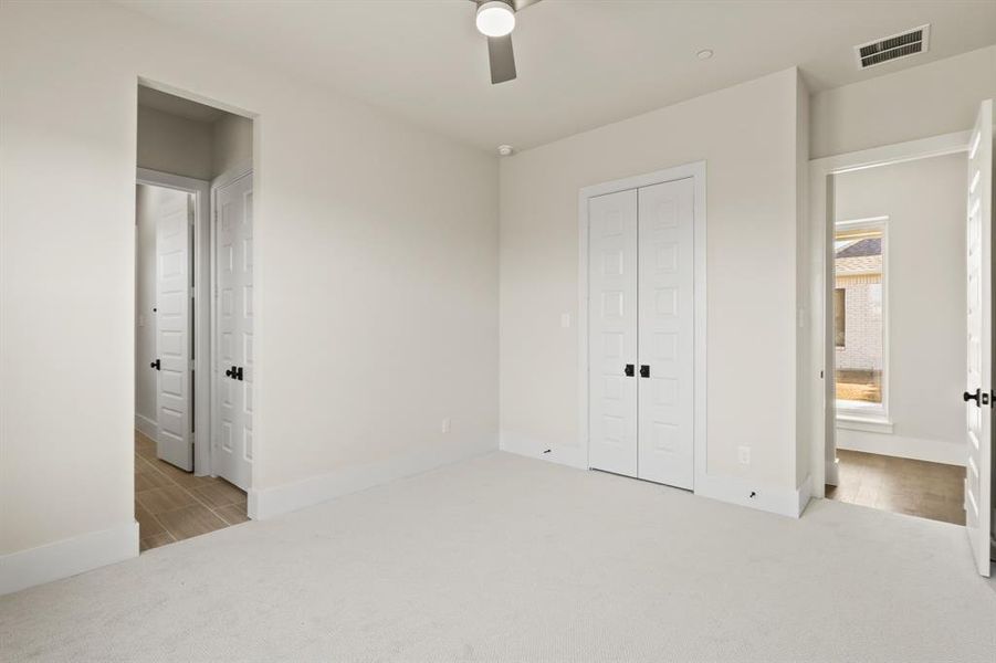 Spacious, unfurnished interior of a new home in Dean Farms, Lucas (Image 25).