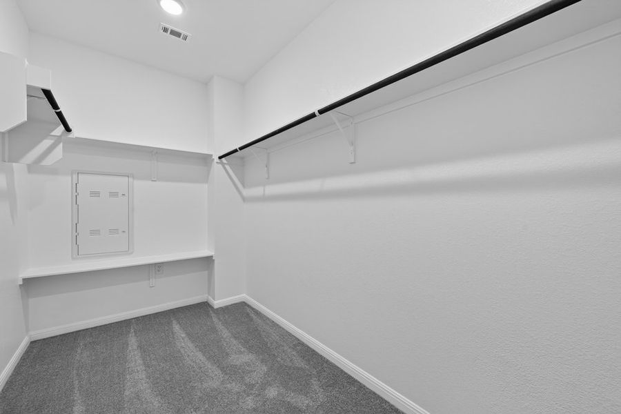 Spacious, unfurnished interior of a new home in Lisso, Pflugerville (Image 18).