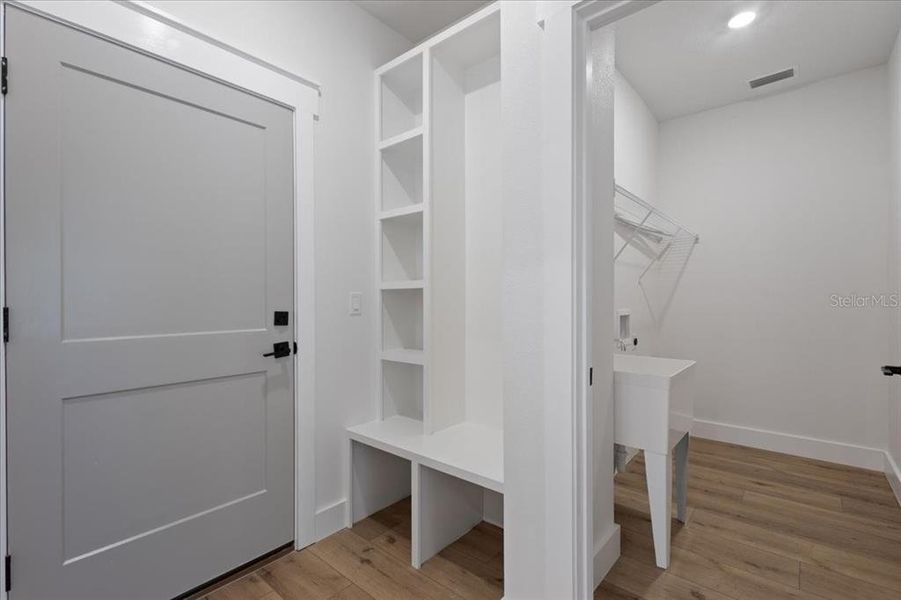 Furnished interior view inside a new home in , Fanning Springs (Image 14).