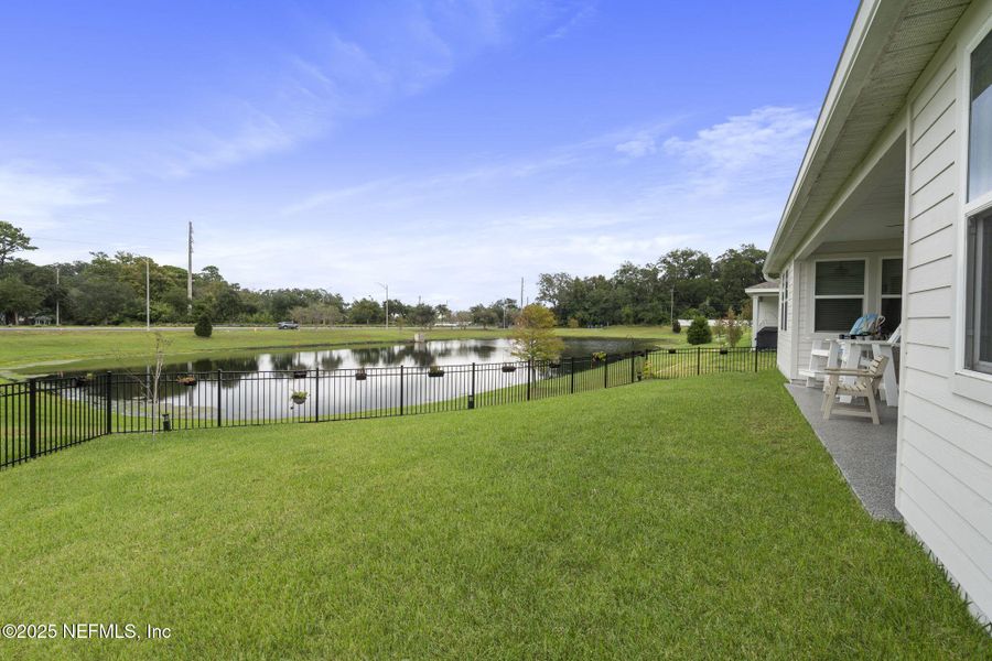 Exterior details and patio area of a home in , Jacksonville (Image 19). Exterior details and patio area of a home in , Jacksonville (Image 19).