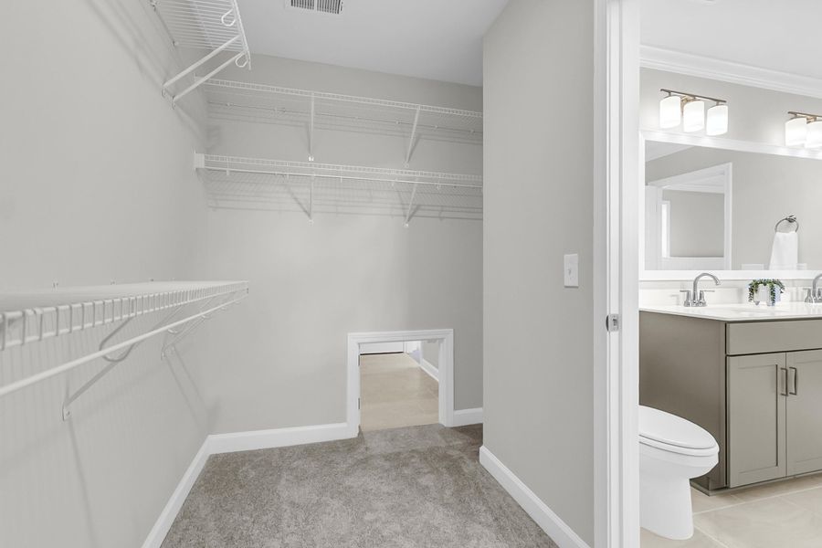 Spacious, unfurnished interior of a new home in Six Oaks, Summerville (Image 26).