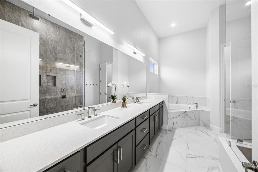 Furnished interior view inside a new home in , Winter Garden (Image 19).