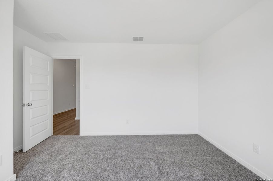 Spacious, unfurnished interior of a new home in Paloma Park, Converse (Image 31).