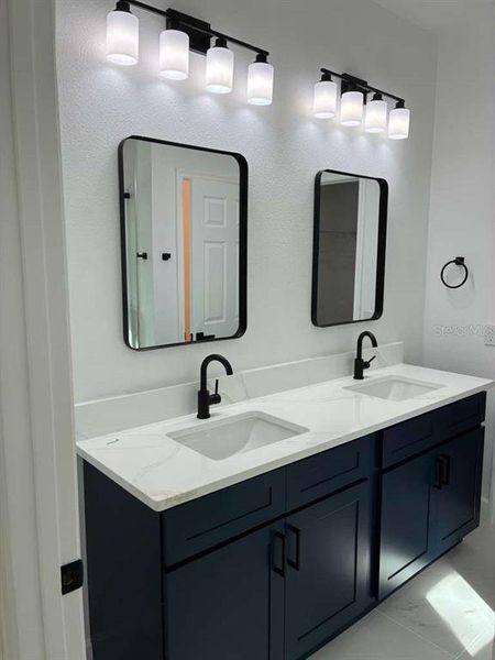 Furnished interior view inside a new home in , Ocklawaha (Image 6).