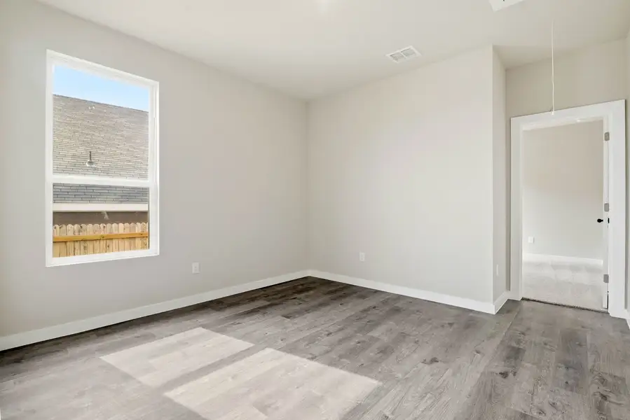 Spacious, unfurnished interior of a new home in Seven Oaks Townhomes, Tomball (Image 9). Spacious, unfurnished interior of a new home in Seven Oaks Townhomes, Tomball (Image 9).