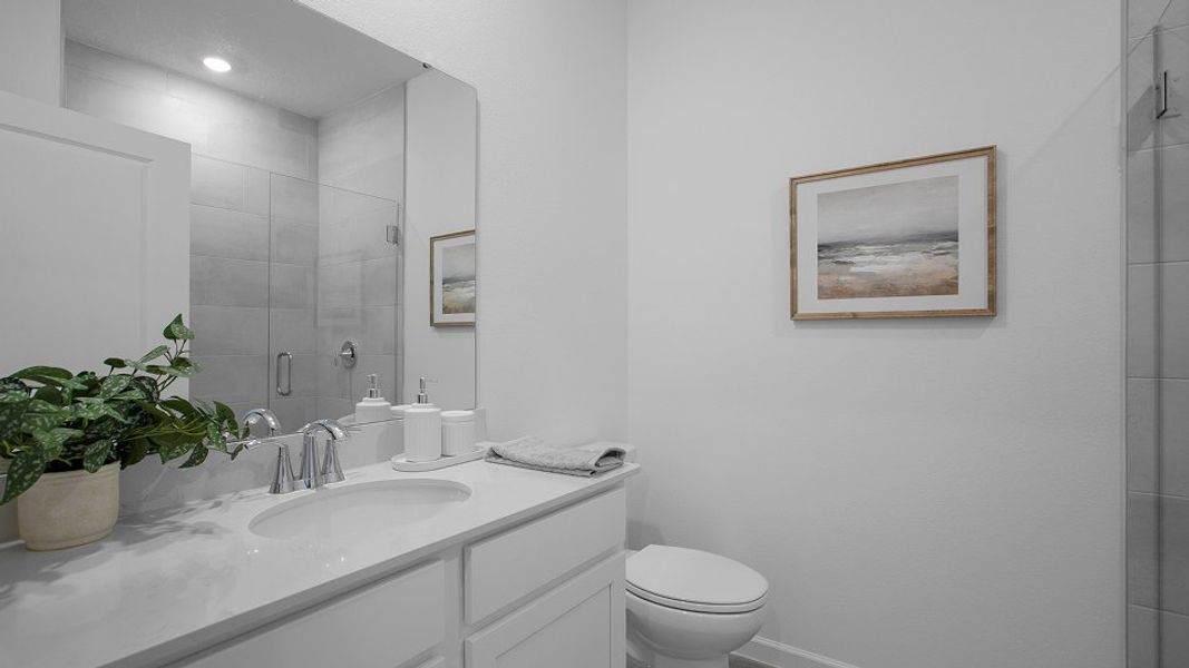 3535 Topaz Bath 2 1of2 F1 Base2 9 24 25