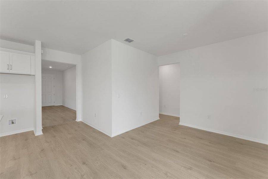 Spacious, unfurnished interior of a new home in River Hall, Alva (Image 26). Spacious, unfurnished interior of a new home in River Hall, Alva (Image 26).
