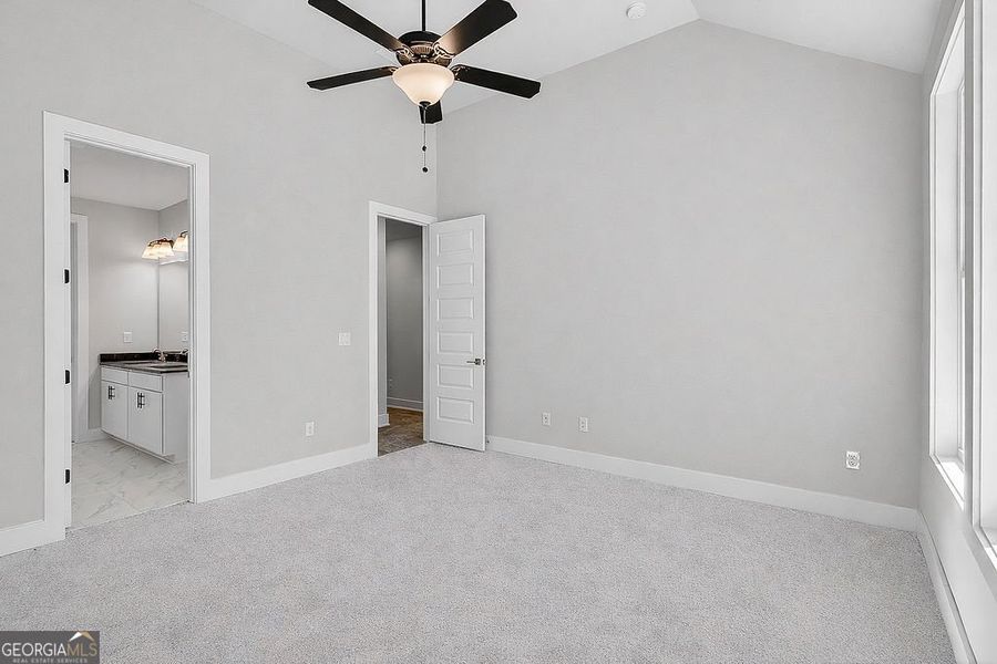 Spacious, unfurnished interior of a new home in The Manor at Gainesville Township, Gainesville (Image 24).