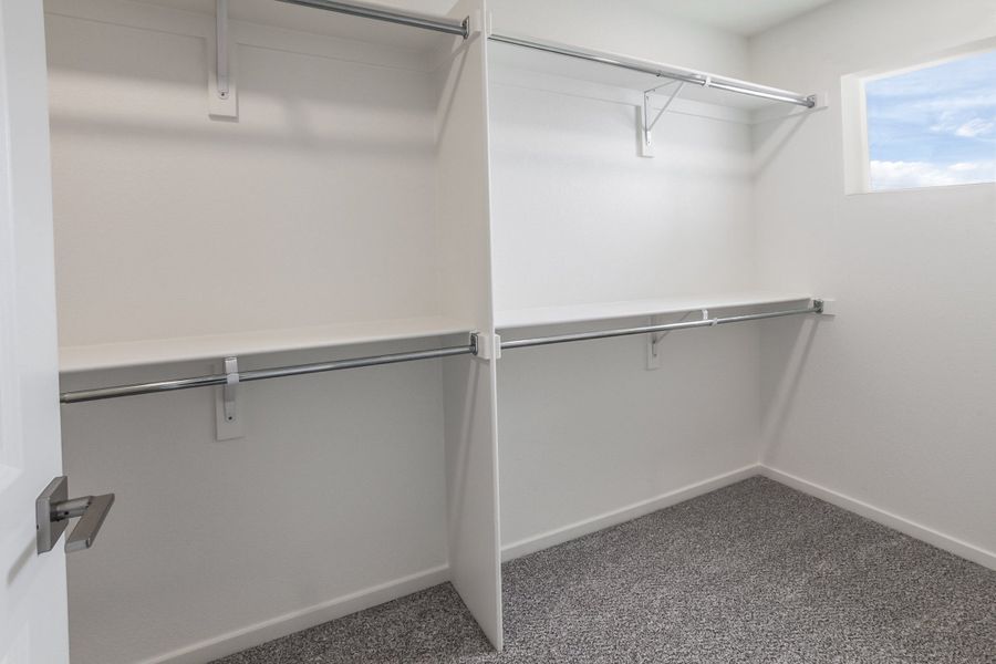 Spacious, unfurnished interior of a new home in Bloom, Fort Collins (Image 26).