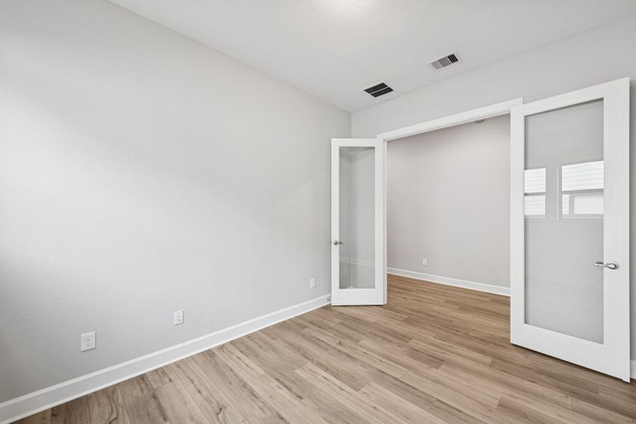 Spacious, unfurnished interior of a new home in Kresston, Magnolia (Image 18).