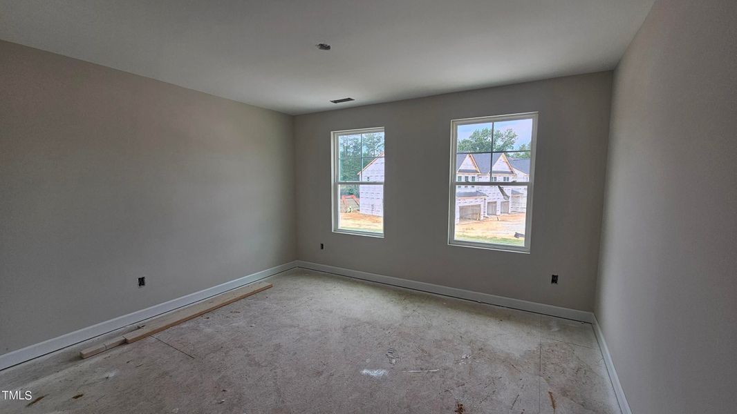 Spacious, unfurnished interior of a new home in Gregory Village, Lillington (Image 37).
