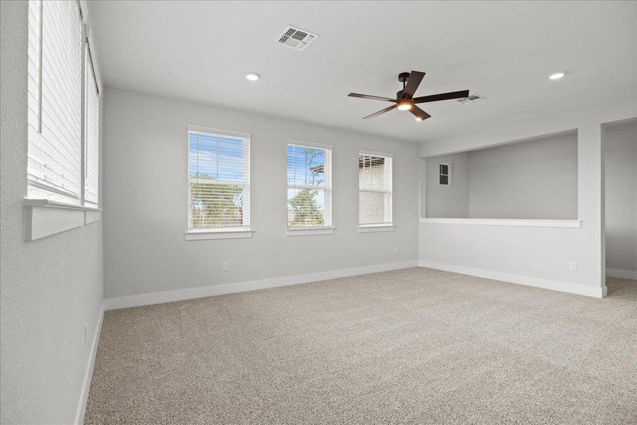 Spacious, unfurnished interior of a new home in 6 Creeks, Kyle (Image 19). Spacious, unfurnished interior of a new home in 6 Creeks, Kyle (Image 19).