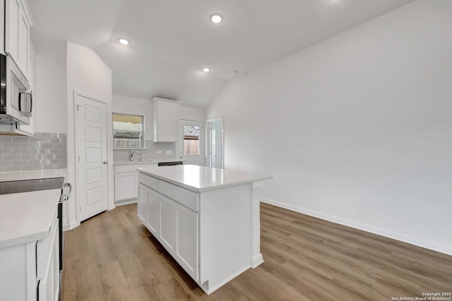 Furnished interior view inside a new home in Park Place, New Braunfels (Image 8).