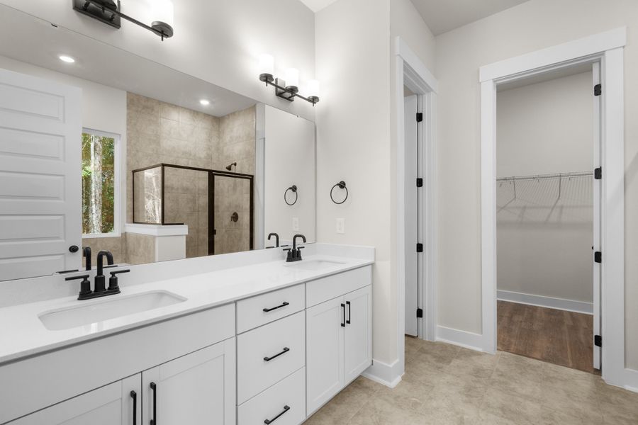 Furnished interior view inside a new home in Harmony Township, Georgetown (Image 20).