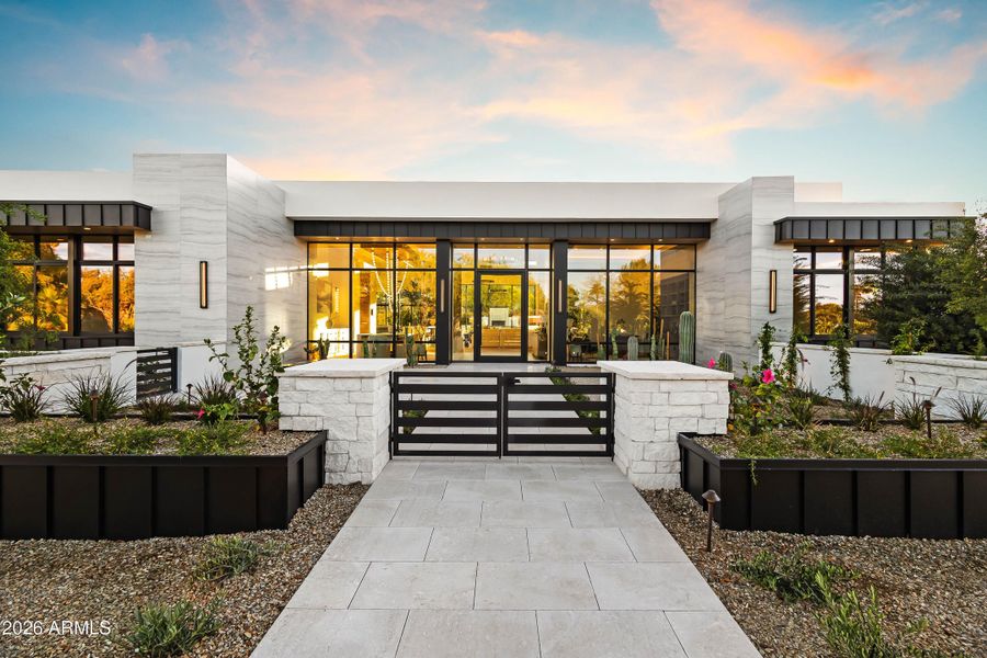 untitled (58 of 62) untitled (58 of 62)