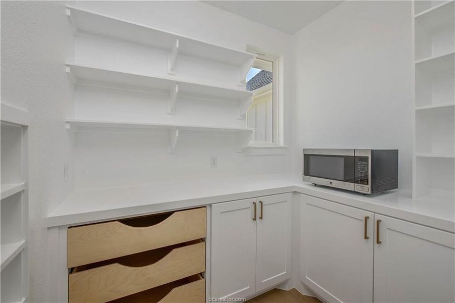 Furnished interior view inside a new home in , Franklin (Image 10).