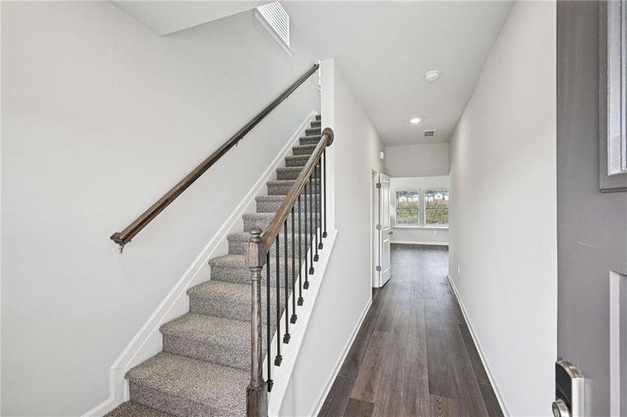 Spacious, unfurnished interior of a new home in Avalon - Reserve Series, Conyers (Image 24). Spacious, unfurnished interior of a new home in Avalon - Reserve Series, Conyers (Image 24).