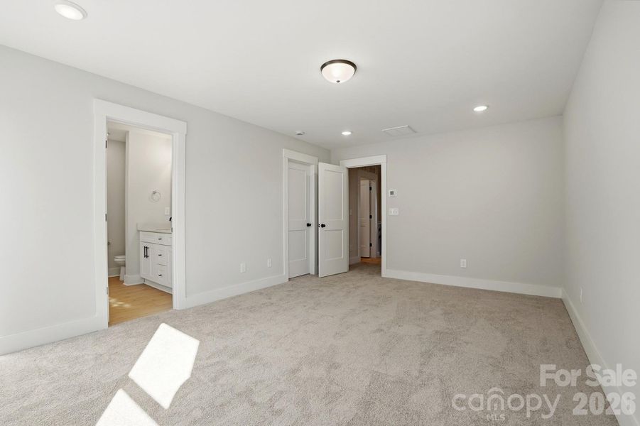 Spacious, unfurnished interior of a new home in , Waxhaw (Image 26).