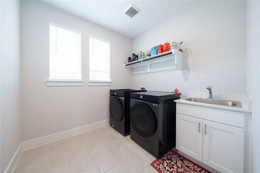 Furnished interior view inside a new home in , Little Elm (Image 28).