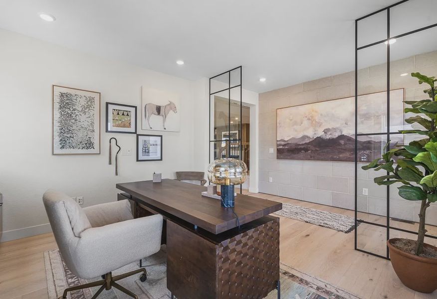 Madison Model Study - 3 of 25