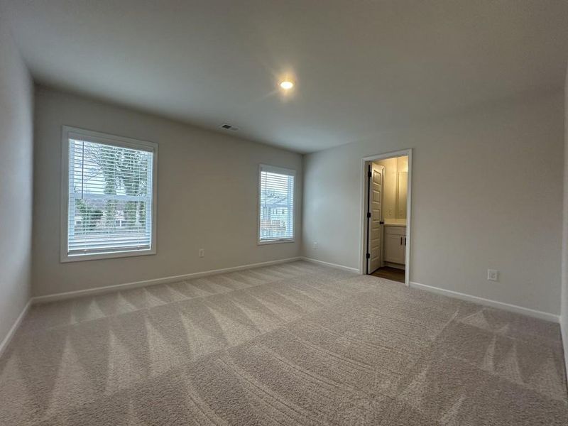 Spacious, unfurnished interior of a new home in Magnolia Grove, Mableton (Image 9).