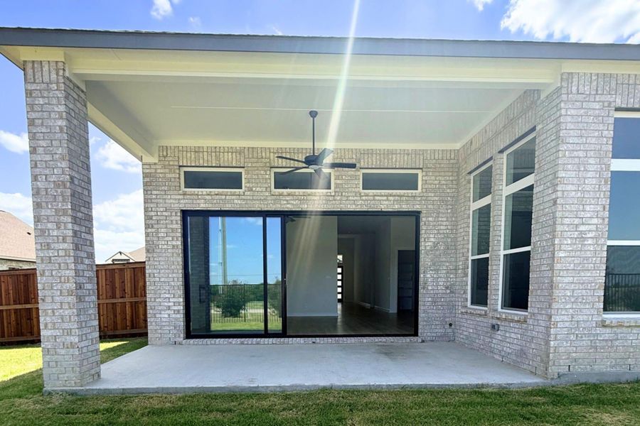 Exterior details and patio area of a home in Polo Ridge, Mesquite (Image 3).
