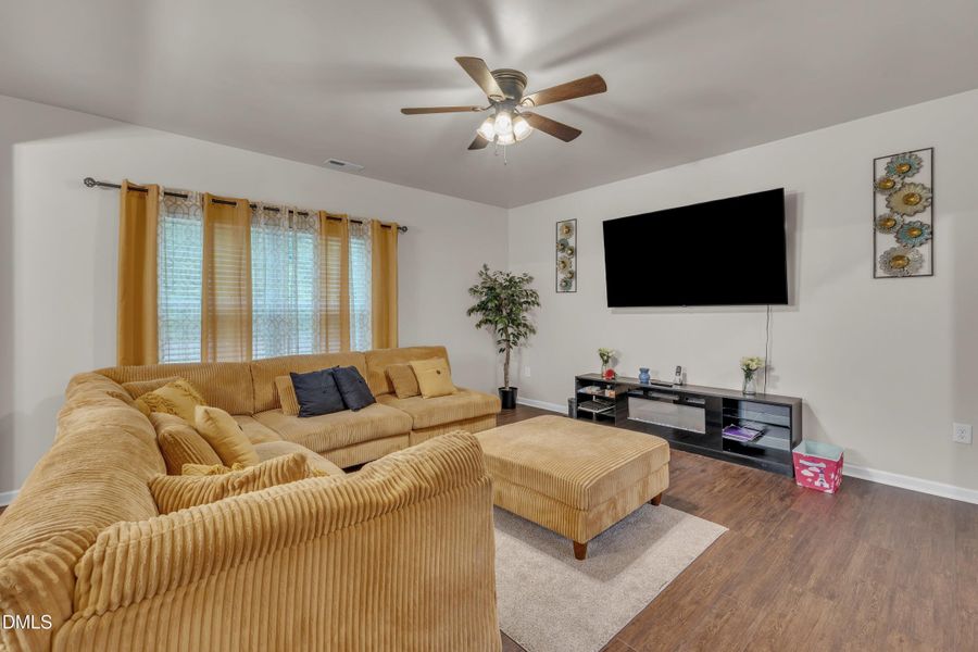 10-111 S Rose Hill Dr-5 10-111 S Rose Hill Dr-5