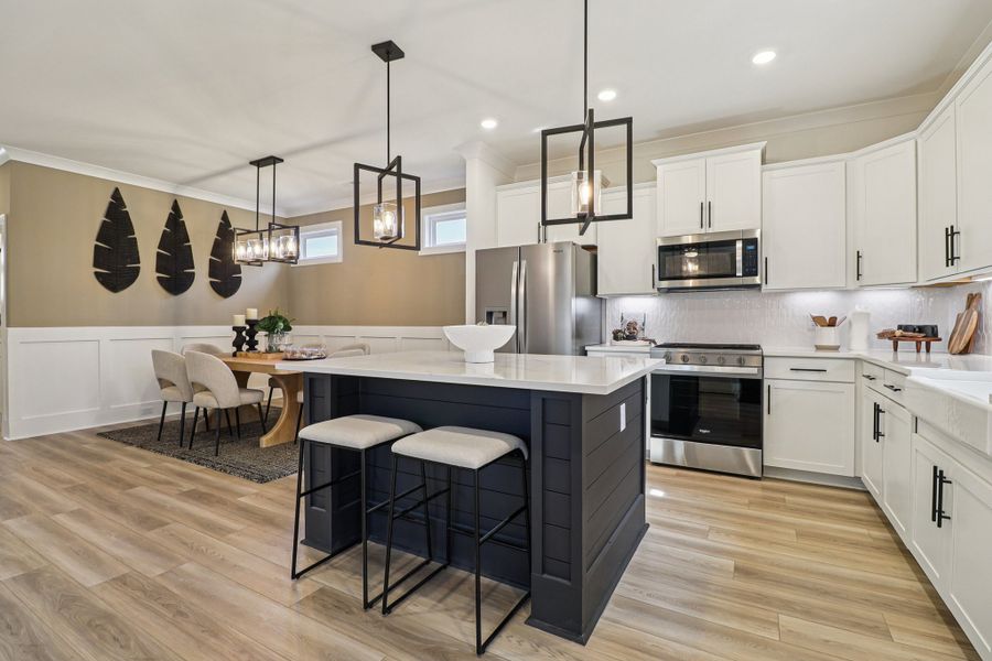Representative furnished interior of a home built from the Bentcreek II by Great Southern Homes in Shiloh Trail, Wellford (Image 16).