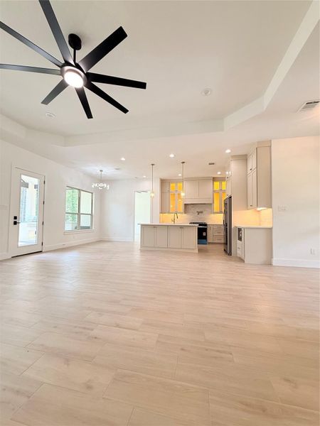 Spacious, unfurnished interior of a new home in , Dayton (Image 17).