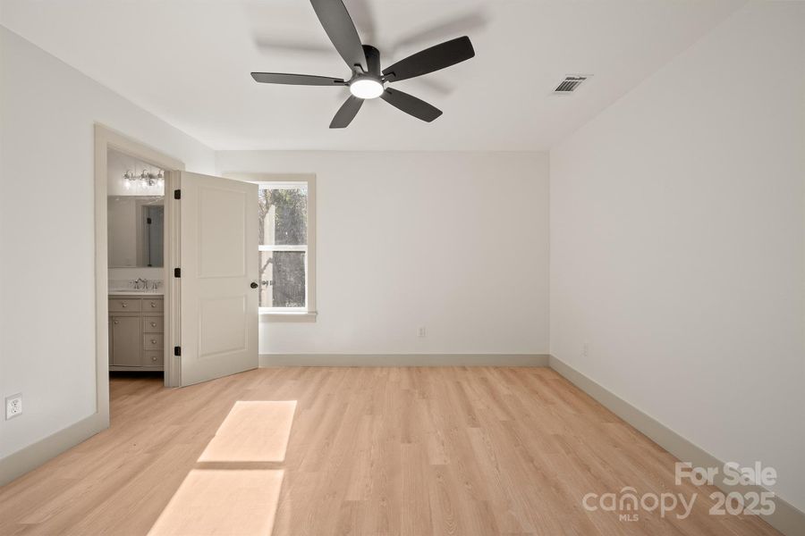 Spacious, unfurnished interior of a new home in , Newton (Image 24).