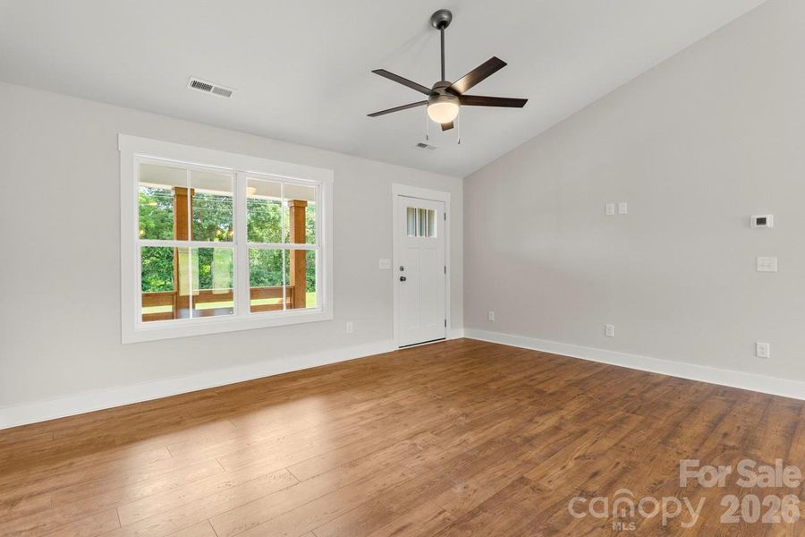 Spacious, unfurnished interior of a new home in , Lincolnton (Image 18).