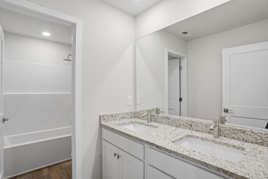 5br New Home in Fairburn, GA.  - Slide 5