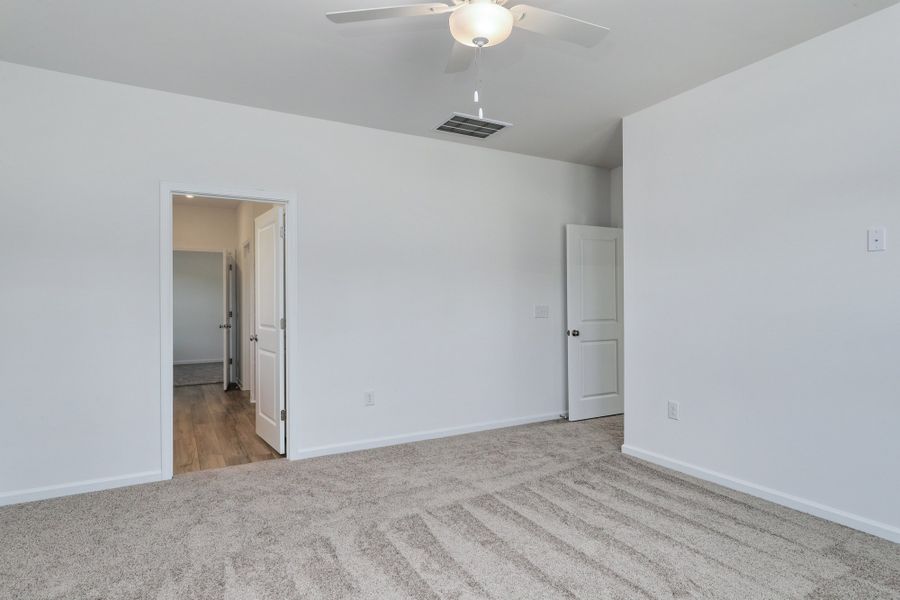 Spacious, unfurnished interior of a new home in Jordan Grove, Conway (Image 40).