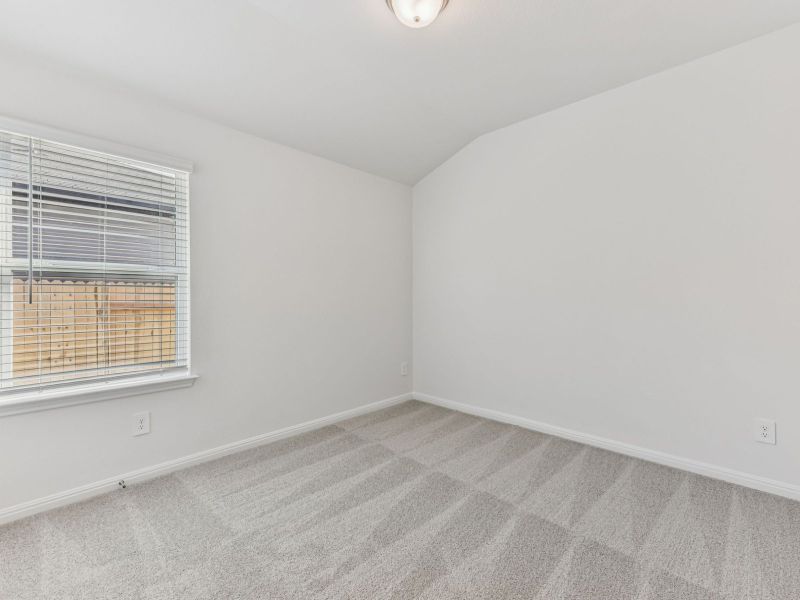 Spacious, unfurnished interior of a new home in Riverbend at Double Eagle - Reserve Collection, Cedar Creek (Image 12).