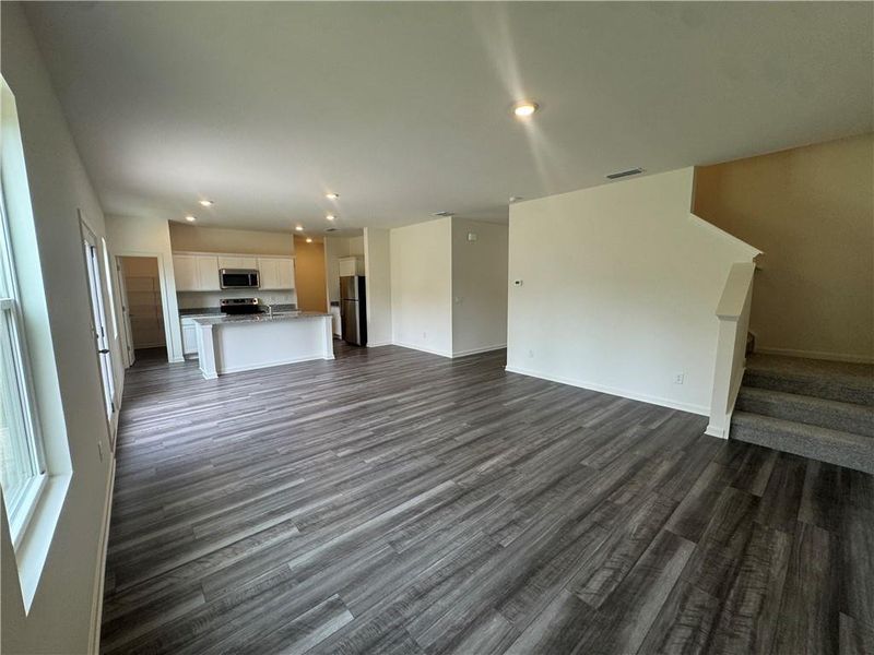 Spacious, unfurnished interior of a new home in Silverton, Dacula (Image 6).