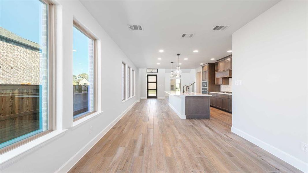 Spacious, unfurnished interior of a new home in The Parks At Wilson Creek 40', Celina (Image 17).