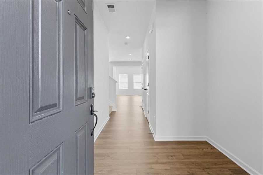 Spacious, unfurnished interior of a new home in Park Center Pointe, Austell (Image 35).